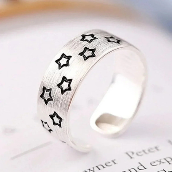 Minimalist 925 Sterling Silver Star Ring Engraved Star Ring Band - Picture 5 of 6